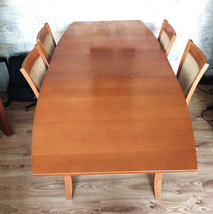 Stół plus 4 krzesła