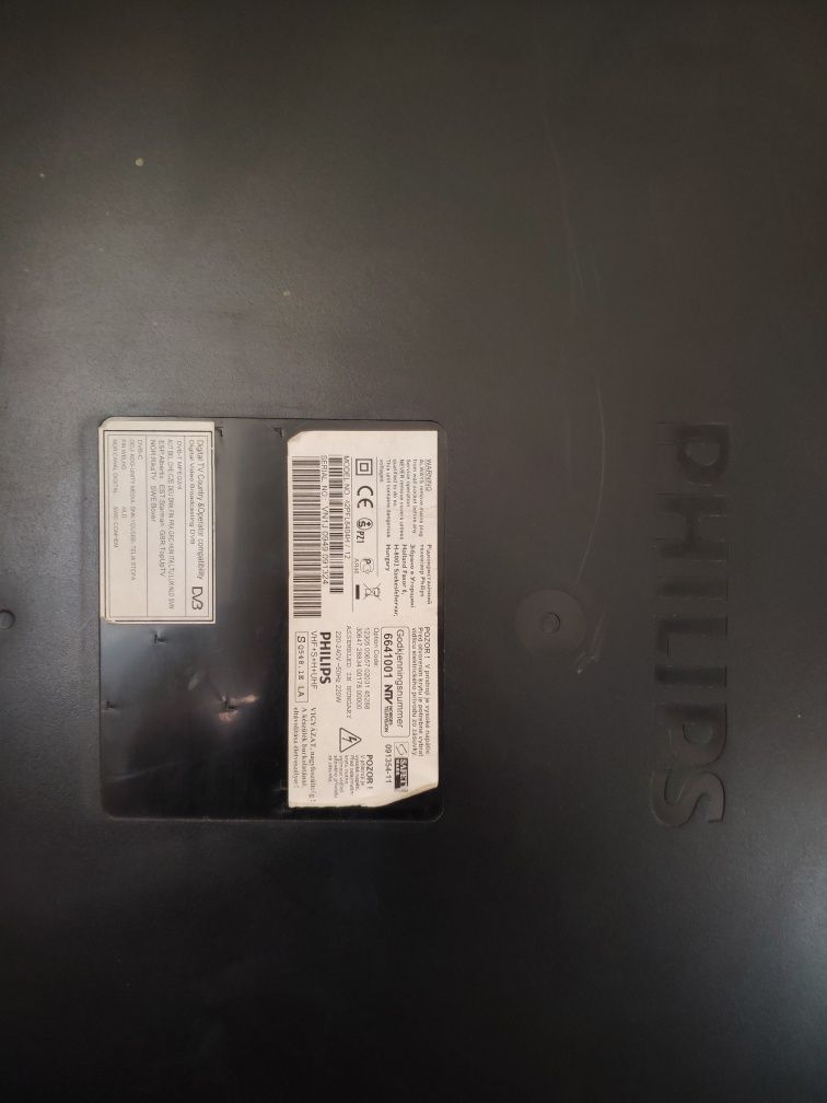Телевізор Philips MODEL 42PFL8404H/12