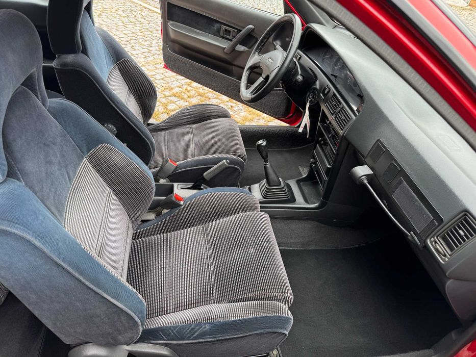 Toyota Corolla GTI 16 AE92