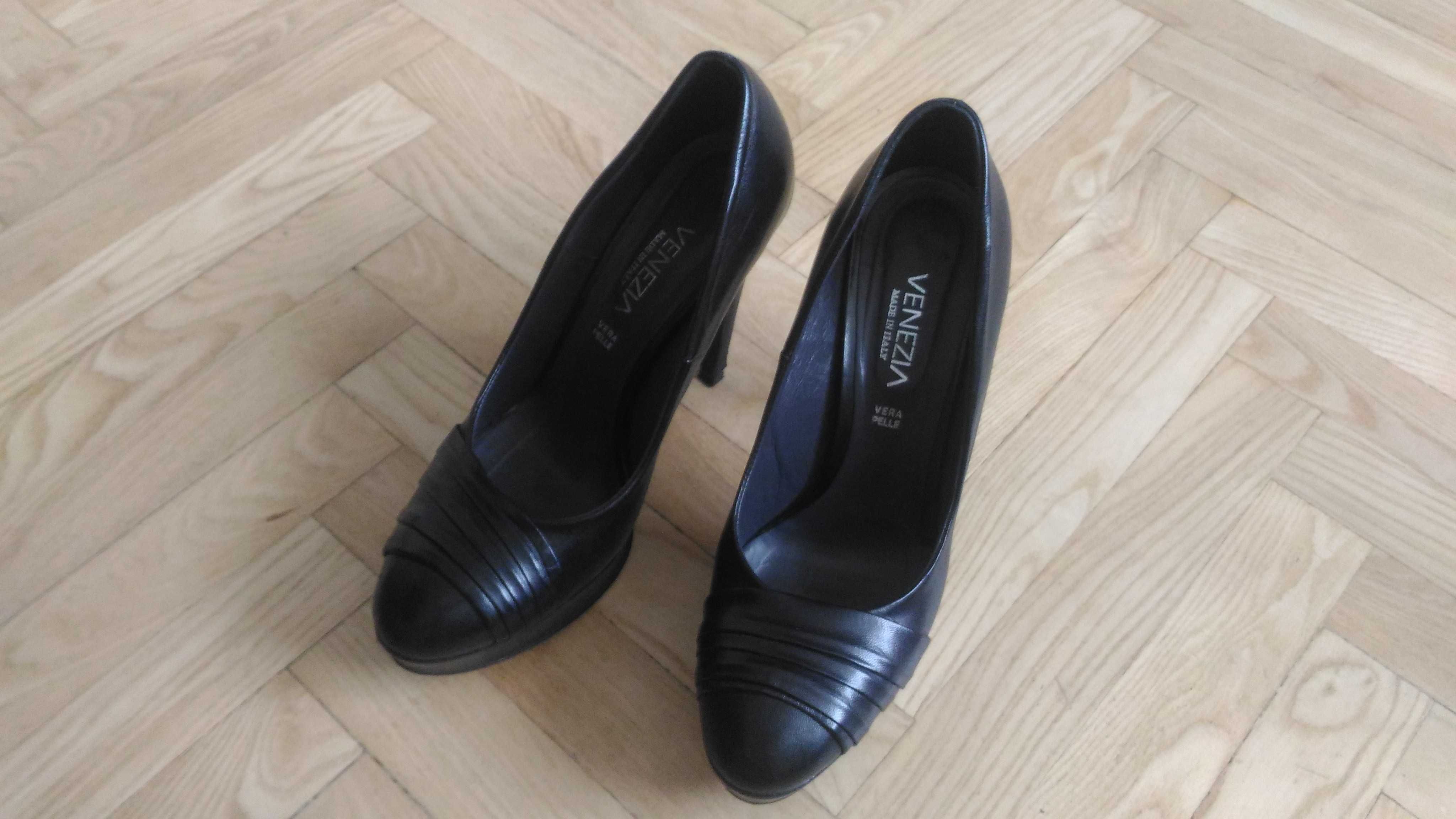 Czółenka, koturny, szpilki Venezia r. 40 NOWE