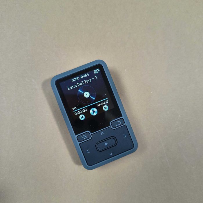 Mp3 плеєр мп3 с экраном и блютузом для музыки Hi-Fi 32Gb с клипсой