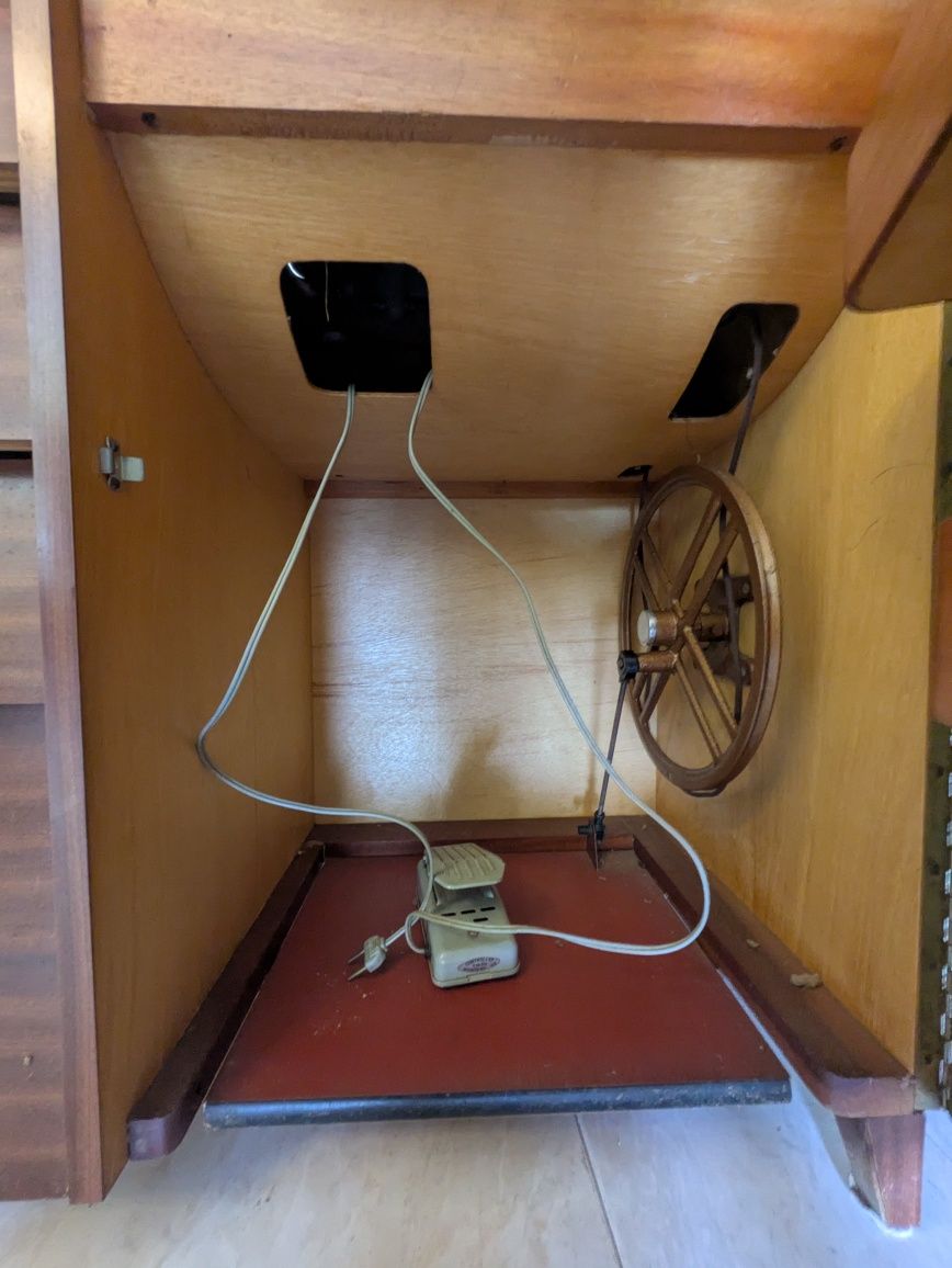 Oliva CL50 + mesa de costura
