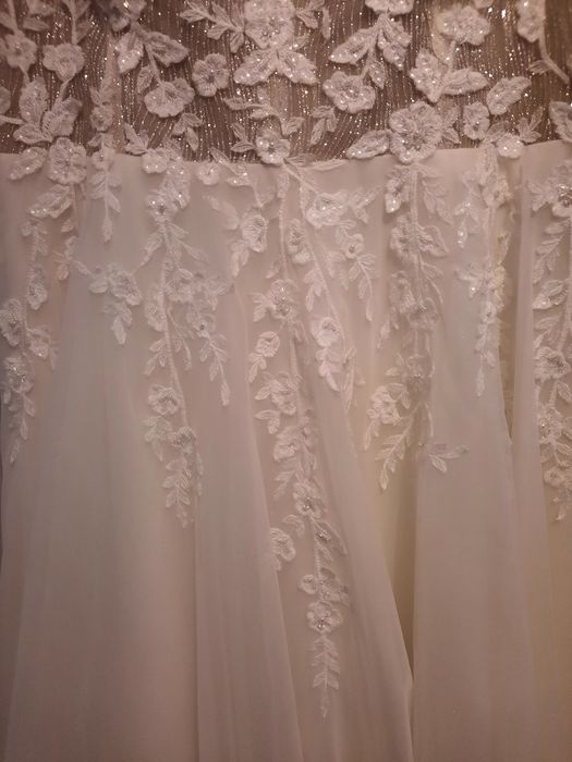 Suknia ślubna o kroju księżniczki