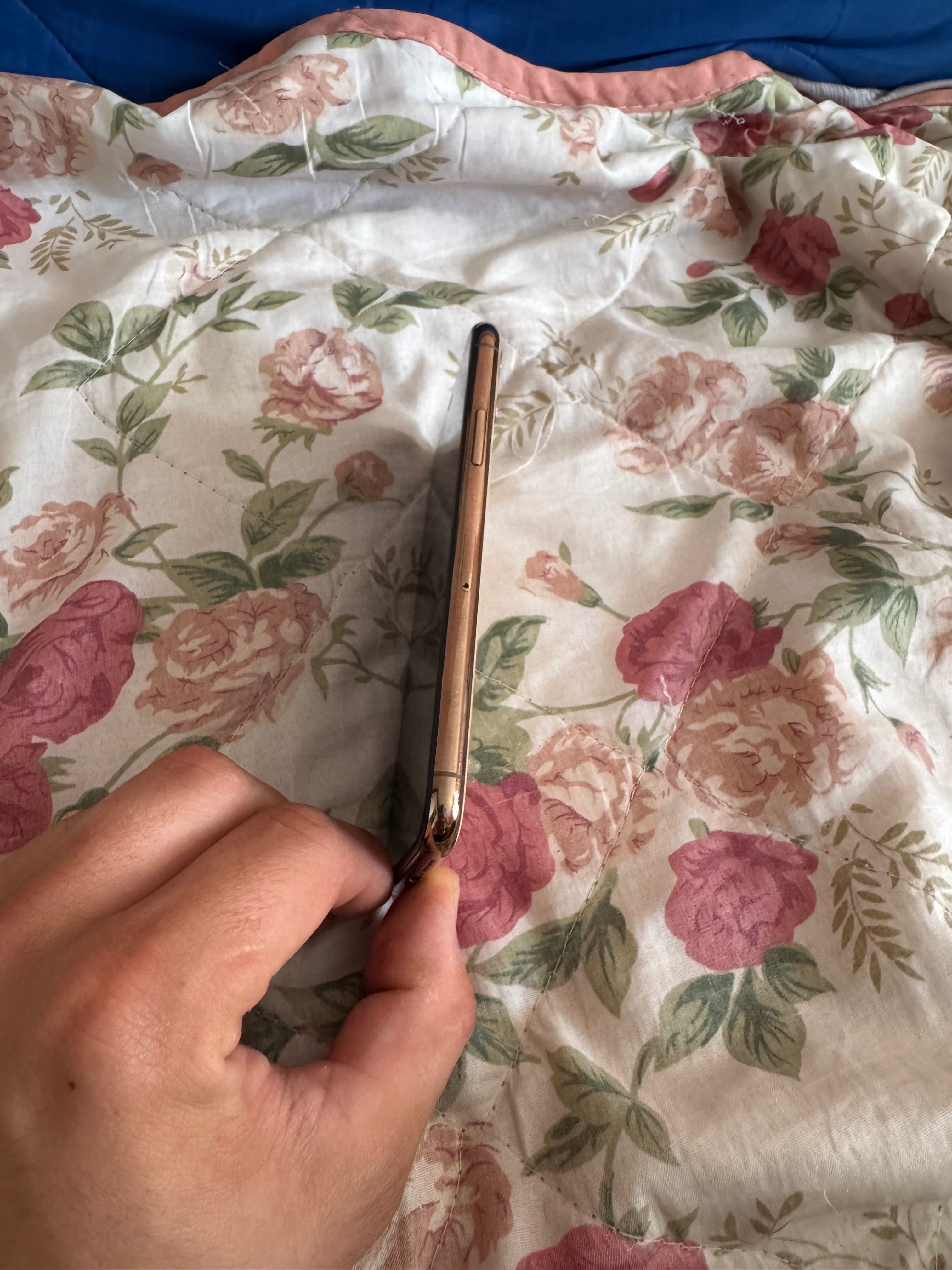 Продам iphone 11 pro
