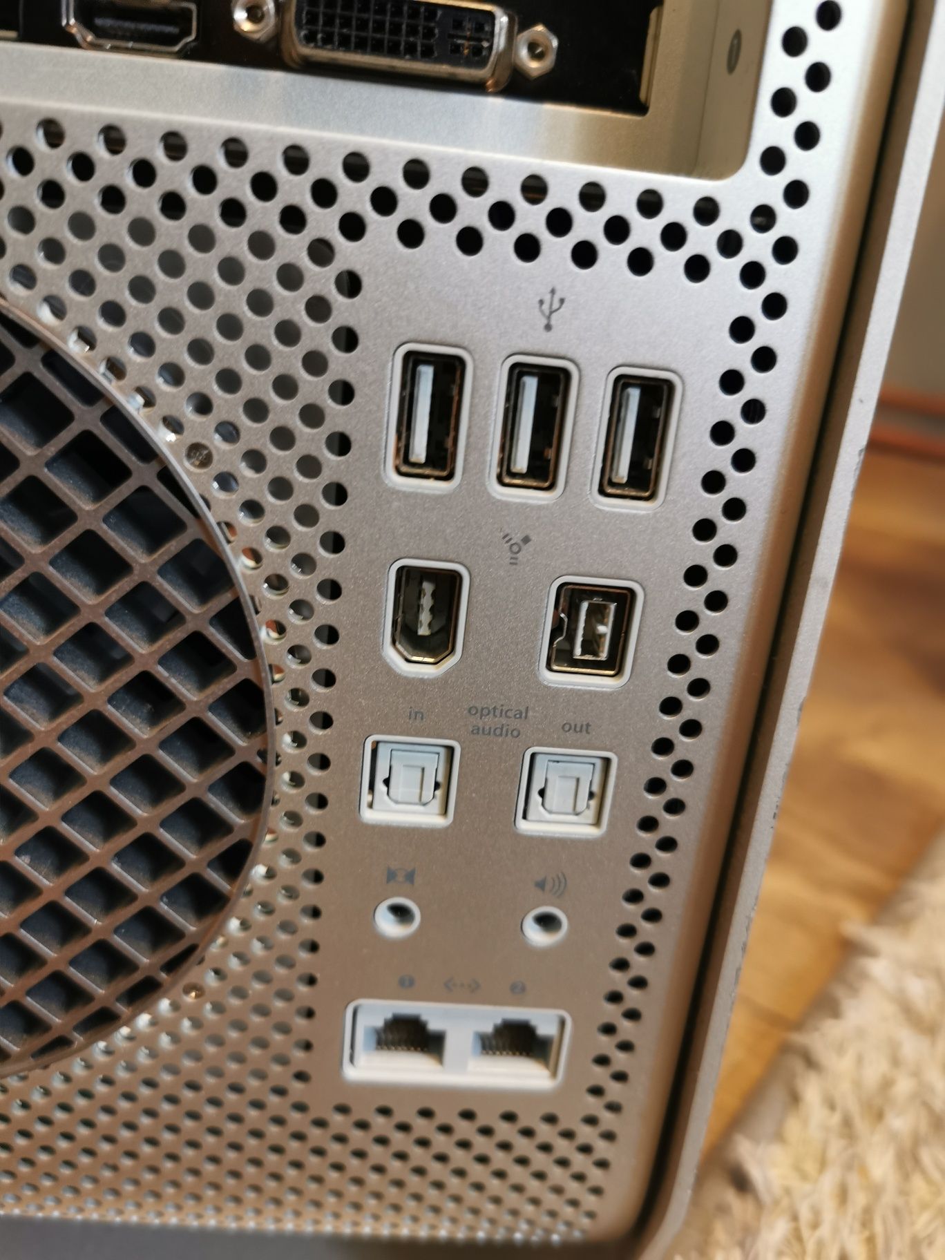 Komputer stacja robocza Apple Mac pro 3,1