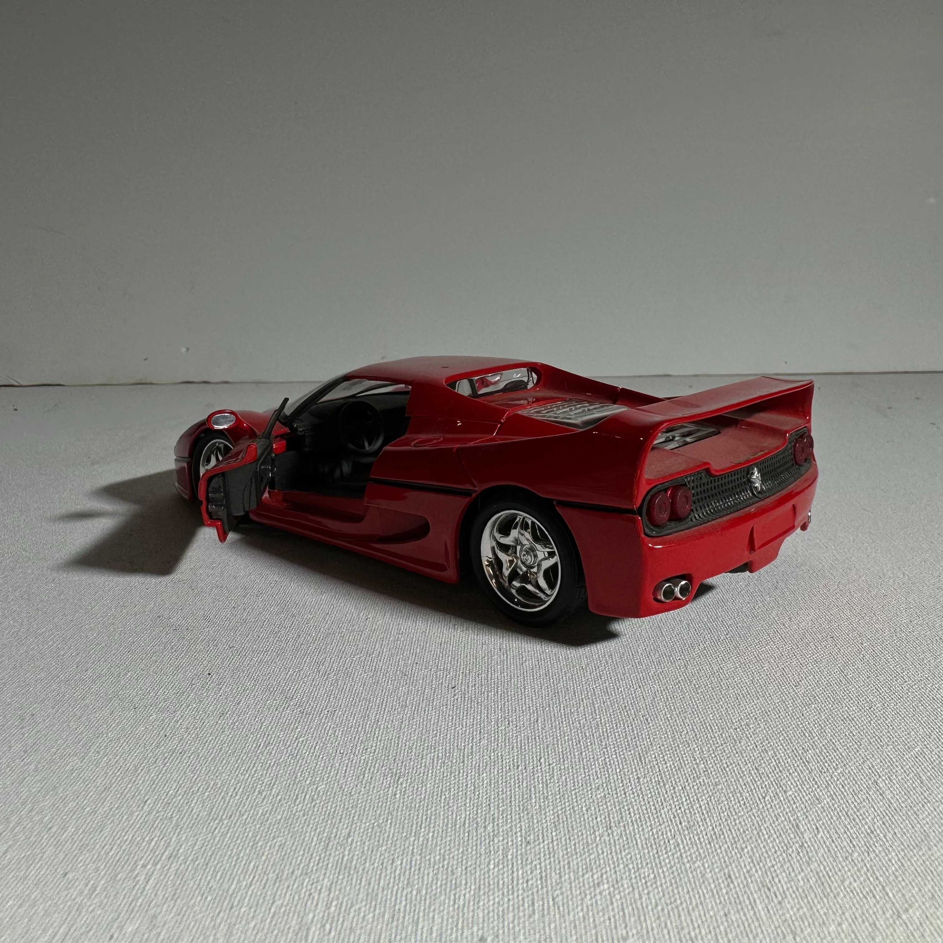 Maisto Ferrari F50 / czerwony model samochód / skala 1:24