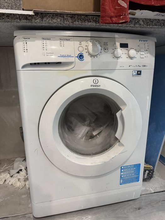 Maquina de lavar roupa 190€