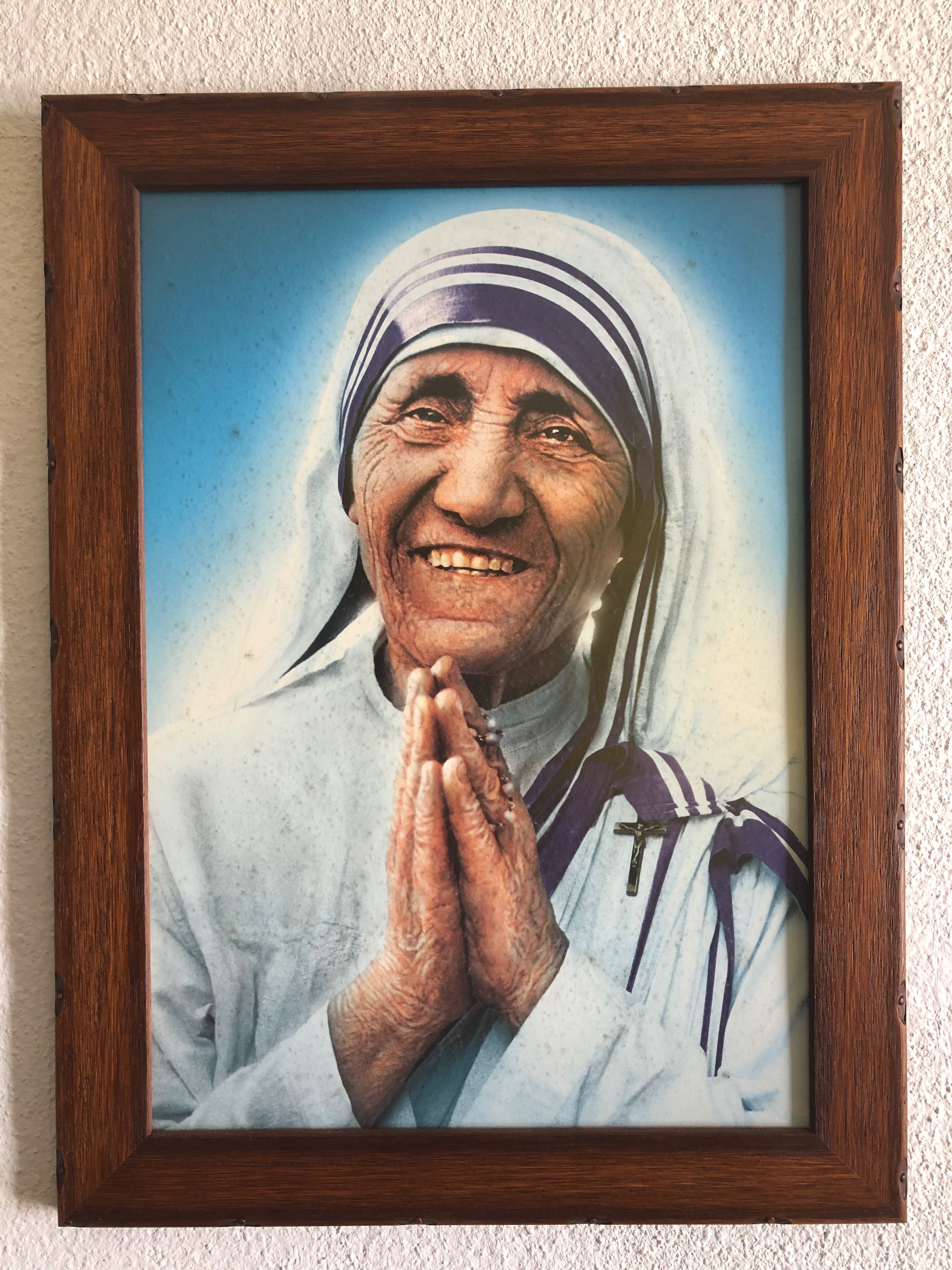 Quadros com figuras religiosas