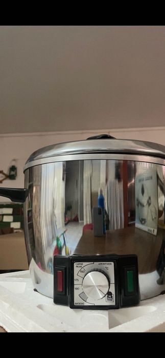 bonita fritadeira elétrica nova