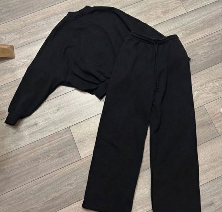 Zara чорний костюм