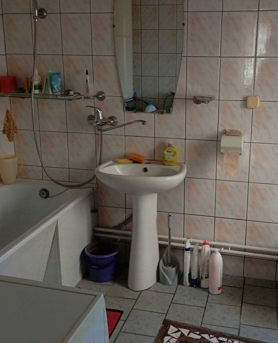 Продам гарний цегляний будинок в місті Люботин