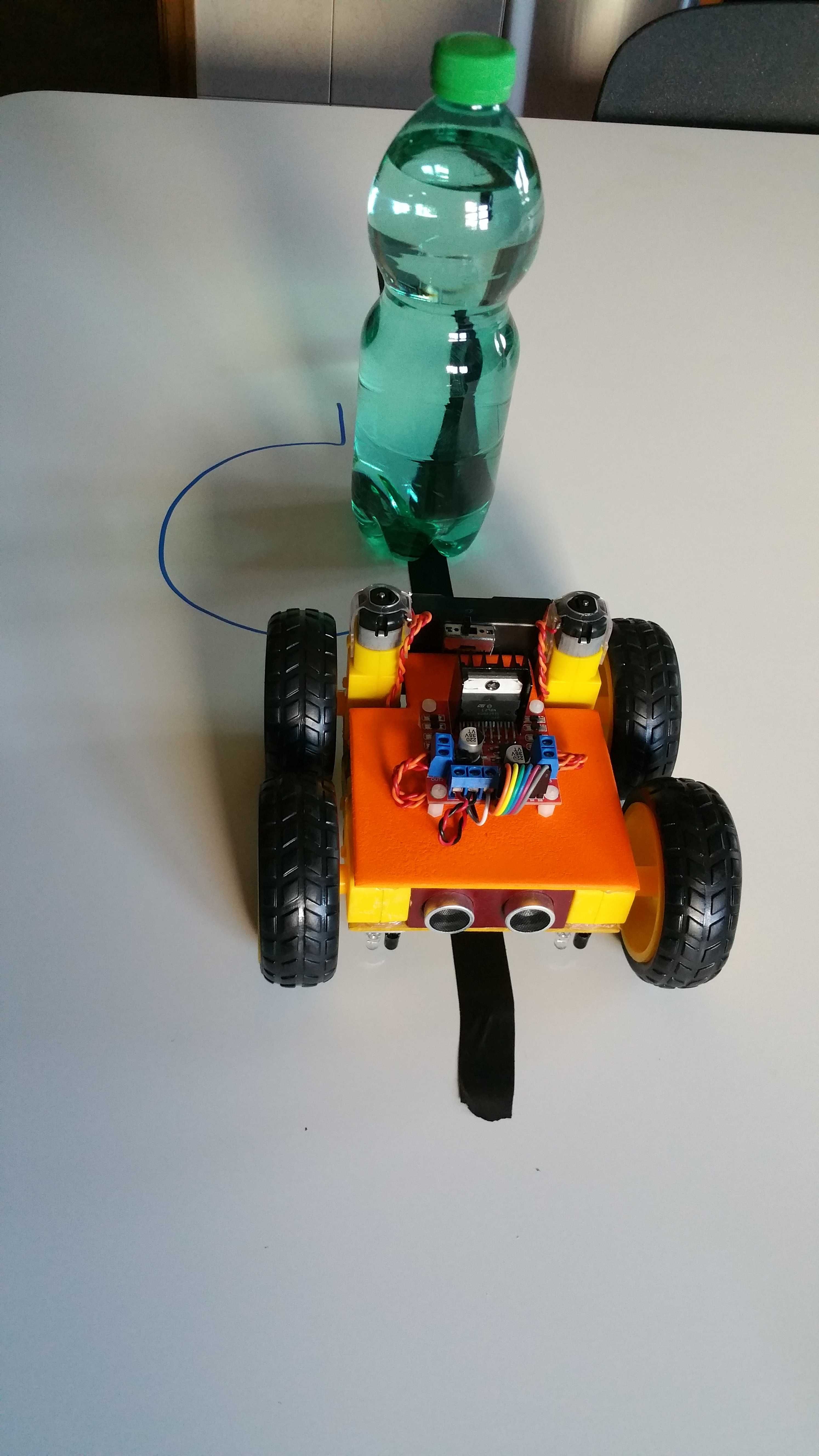 Carro Robot Educacional Arduino programado linha evita obstáculos.