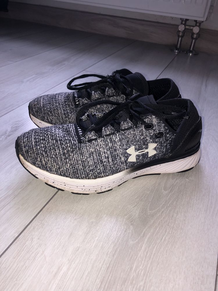 Кросівки Under Armour charged bandit 3