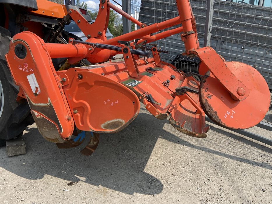 Трактор Hitachi NZ215, Японський міні трактор