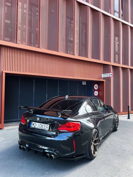 Wynajem aut klasy premium. BMW M2 Competition