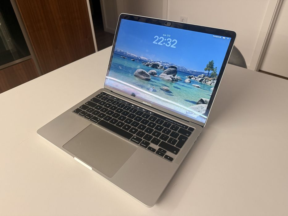 Macbook Pro 2020 2GHz 16GB