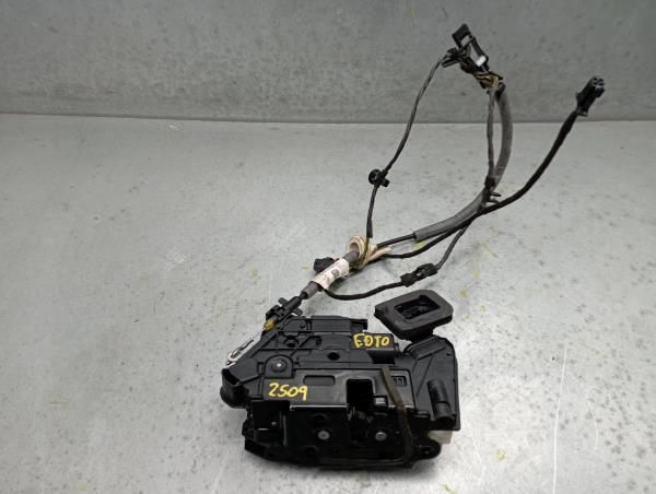 Fechadura / fecho porta frente direito VOLKSWAGEN Golf VII (5G1, BQ1,