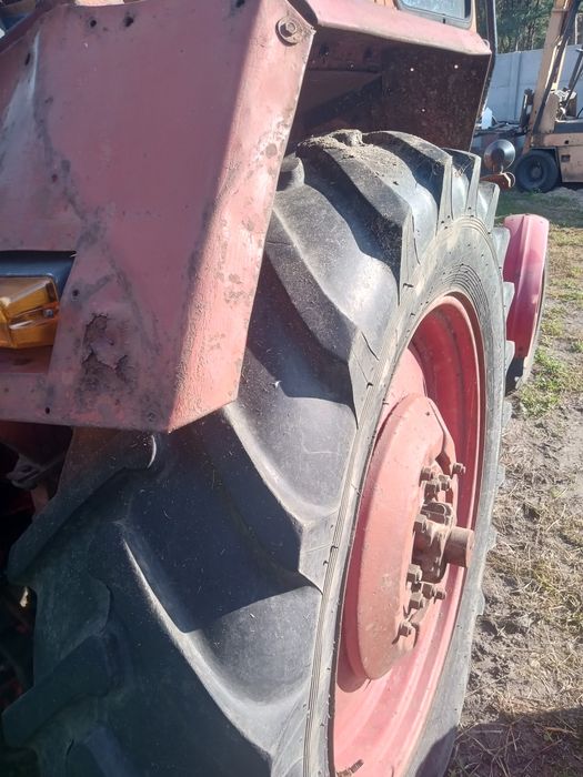 Ciągnik  Białoruś MTS 1M75