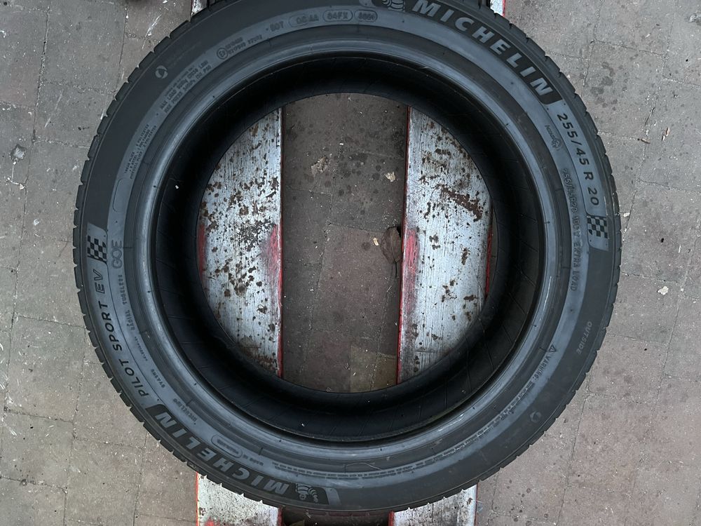 1szt. 255/45/20 Michelin Pilot Sport EV GOE 2021 Rok POJEDYNKA .