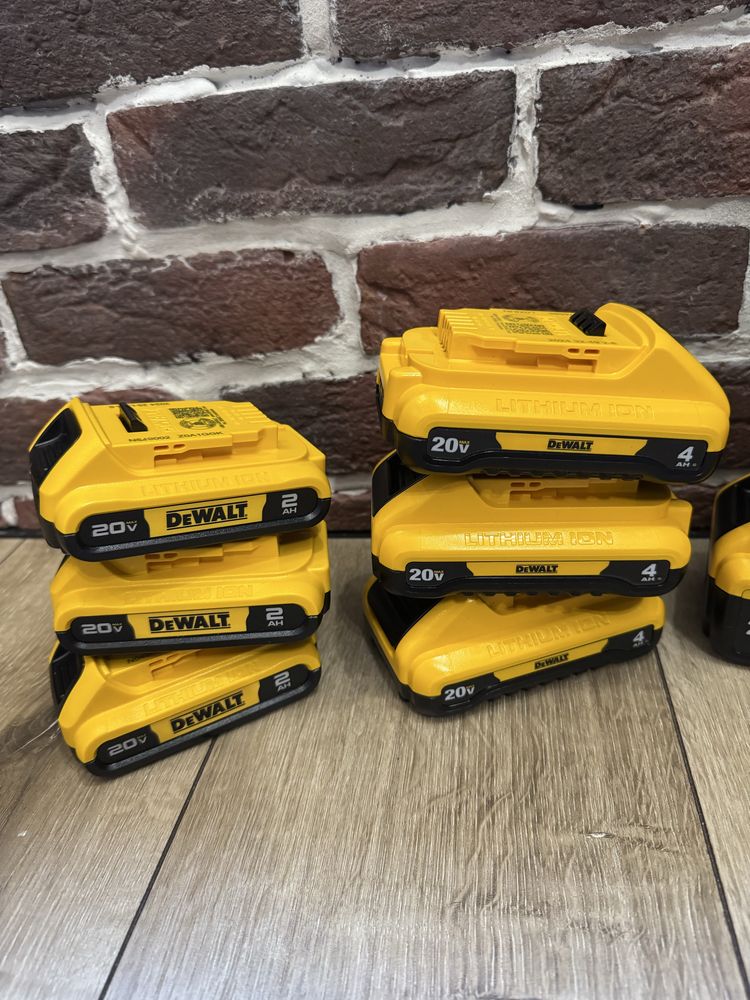 Аккумулятор dewalt  2Ah 4Ah 6Ah  (2024) зарядное устройство
