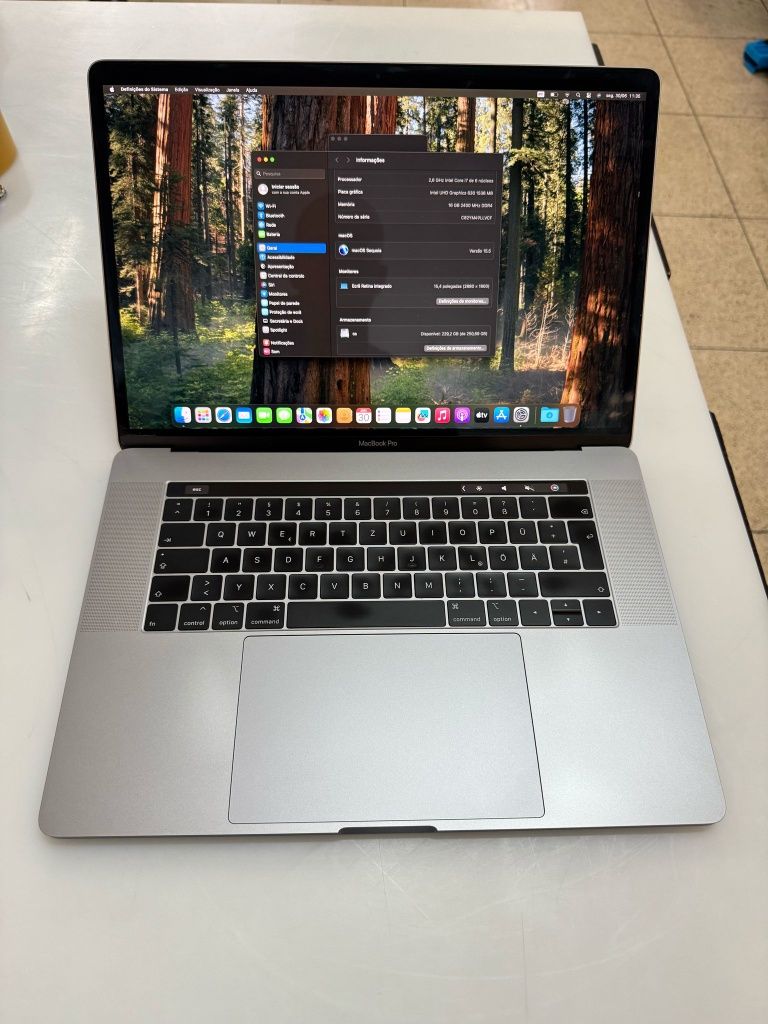 Portátil MacBook pro 2019