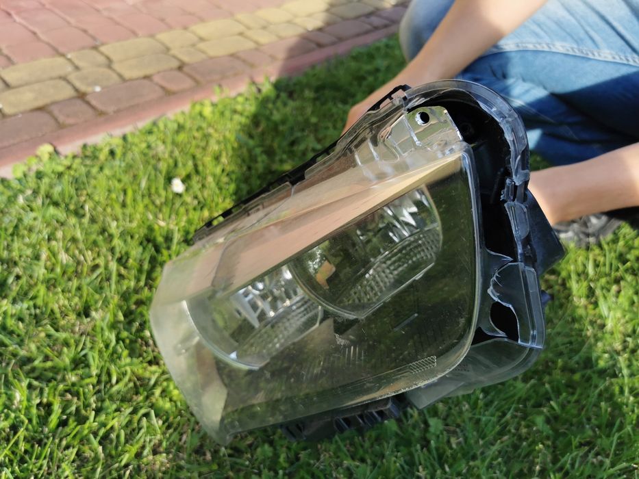 Lampa przednia prawa BMW X1