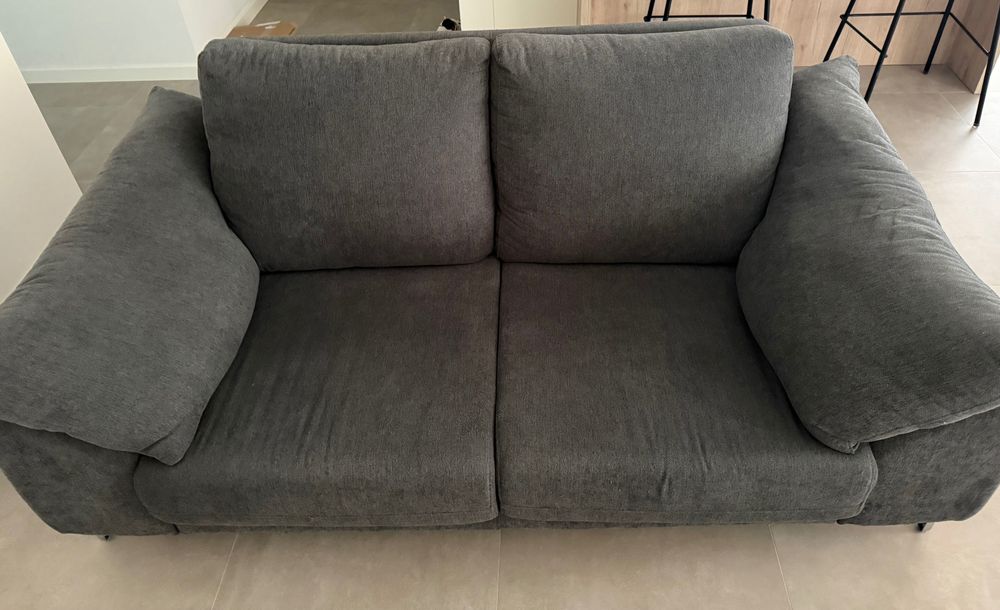 Sofá 2 lugares cinzento