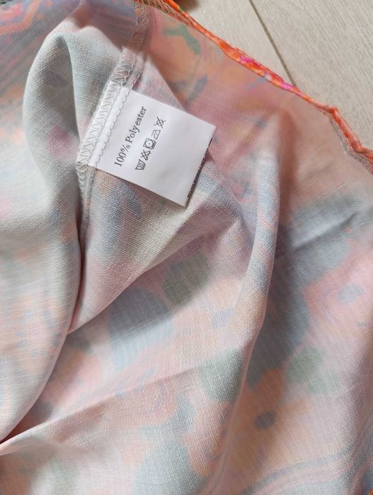 Piękna kolorowa koszula kolory i wzór boho hippie etniczna
S / 36