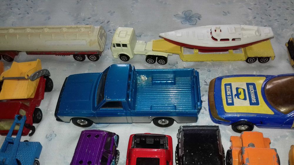 Carrinhos miniatura Majorette, Matchbox,Tomica,Corgi , outros