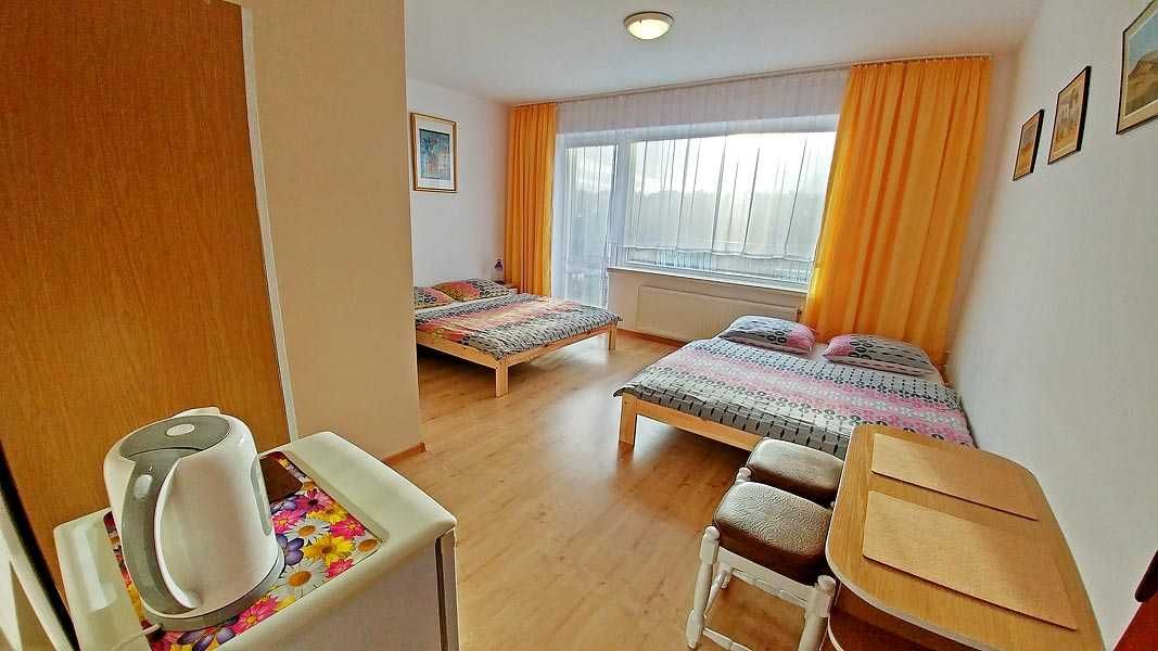 Largo. Apartament ,studio i pokoje z łazienkami.