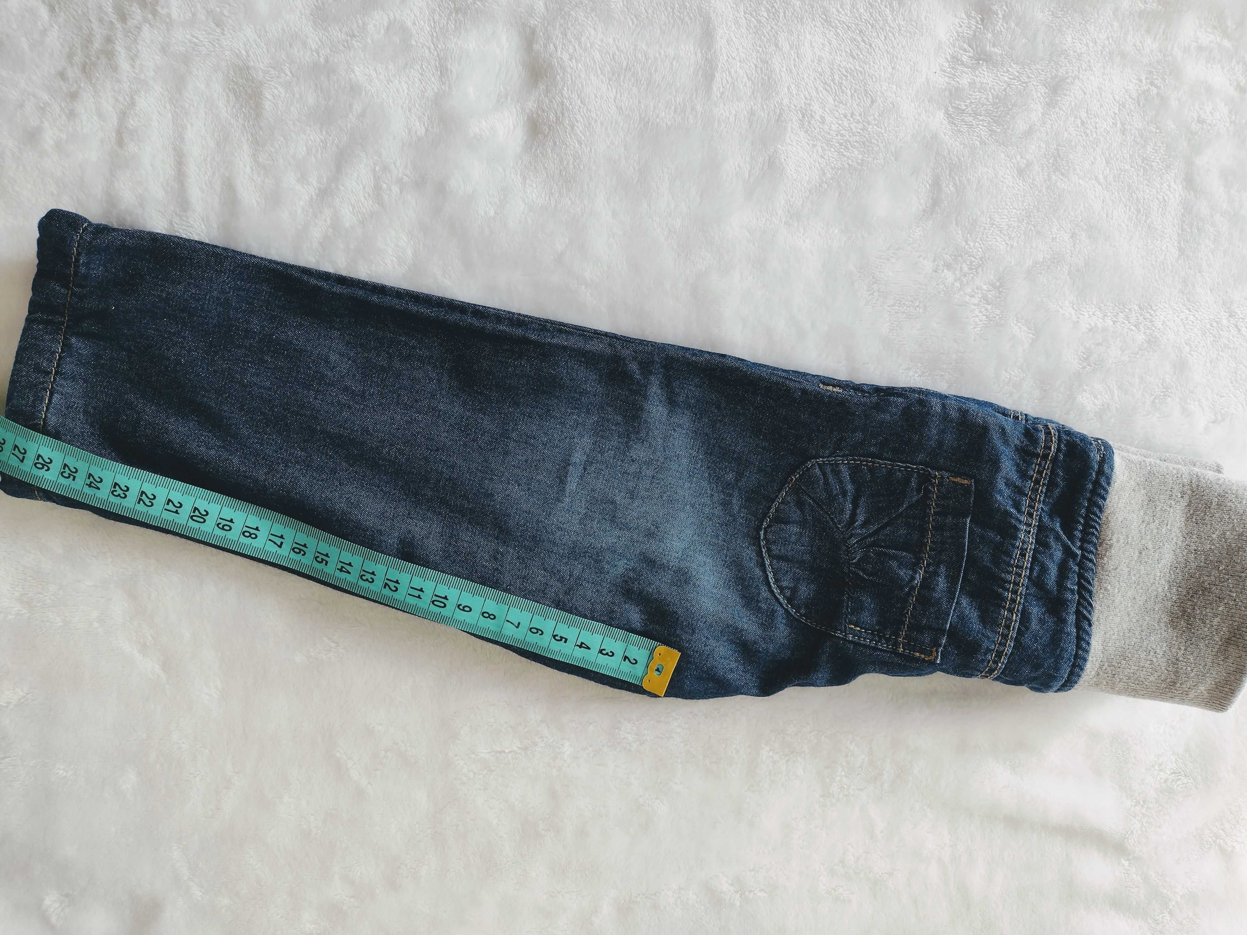 Spodnie jeansowe ocieplane rozmiar 74
