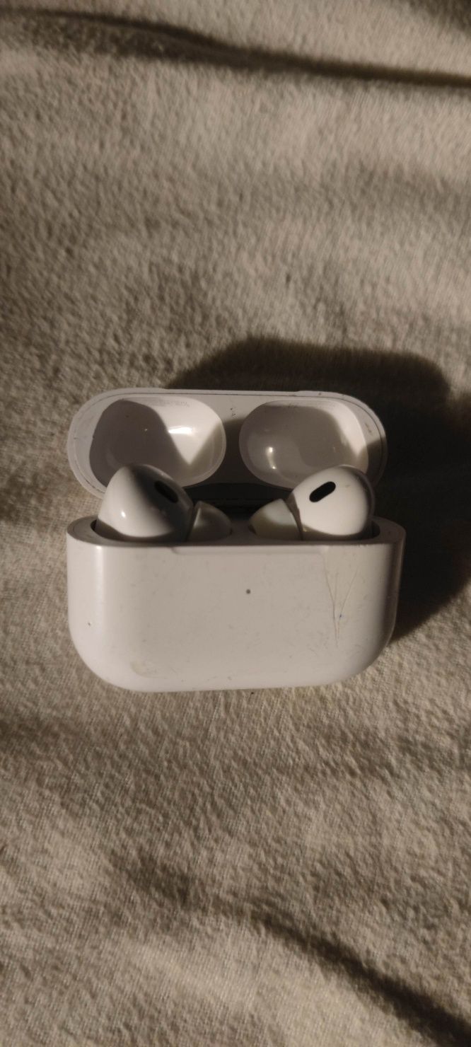 Apple iPhone 7 plus 128GB+airpods pro 2