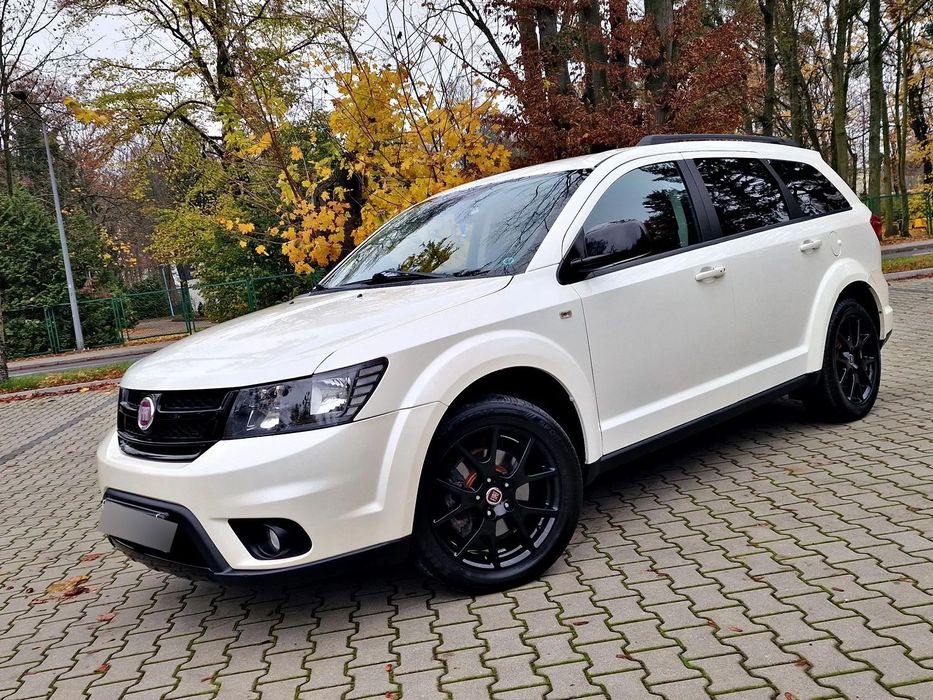 Fiat Freemont 2.0D Black Code AWD 170KM Automat 4x4 KeylessGo Navi Kamera 7 osobowy