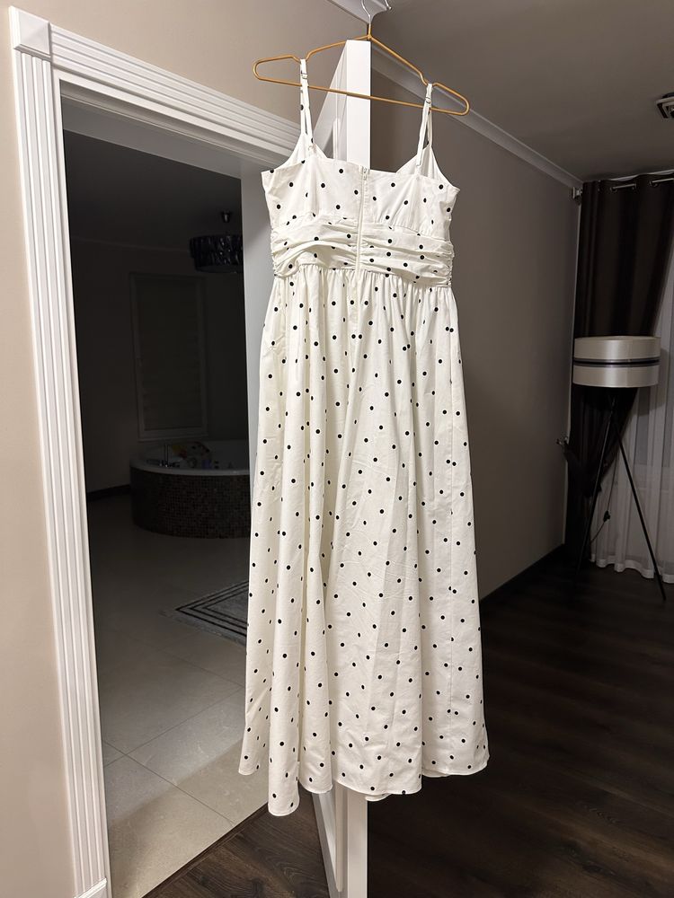 Біле плаття в горошок perle donna, нове, М