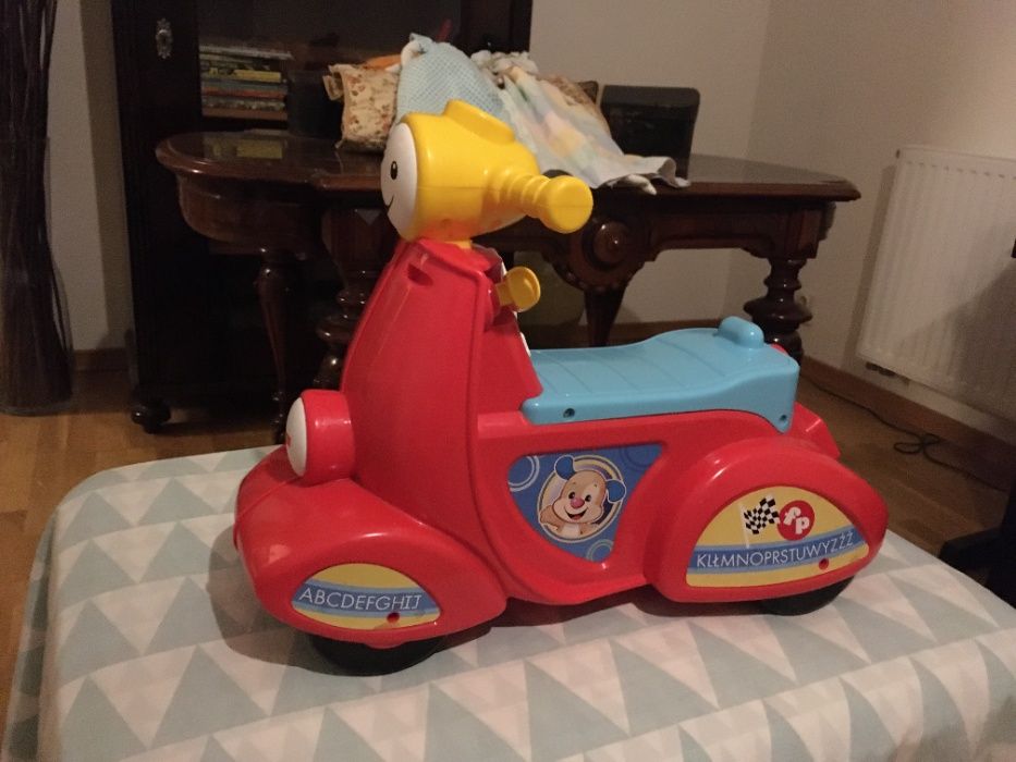 skuter malucha Fisher Price jeździk pchacz