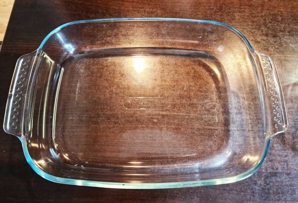 2 naczynia żaroodporne: Arcuisine i Pyrex