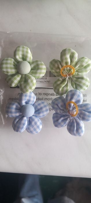 Gumki kwiatuszki dla pieska Shein