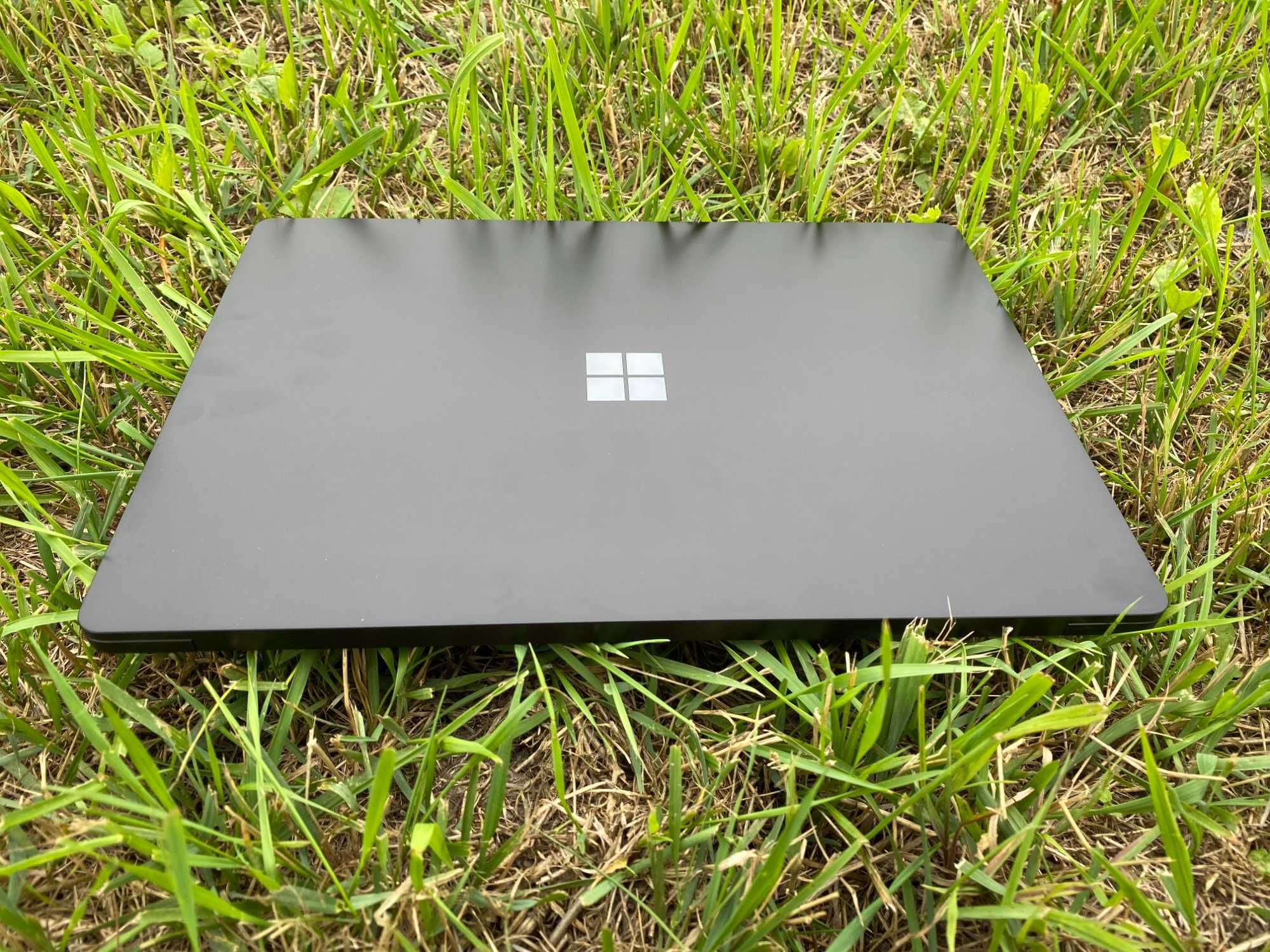 Microsoft Surface Laptop 4