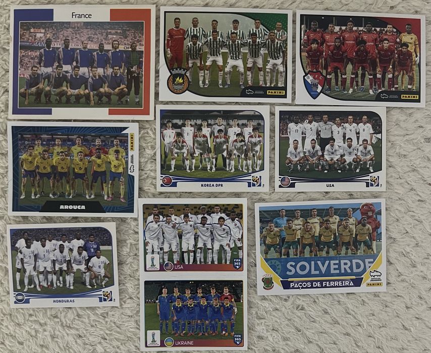 10 cromos de diversas equipas de futebol