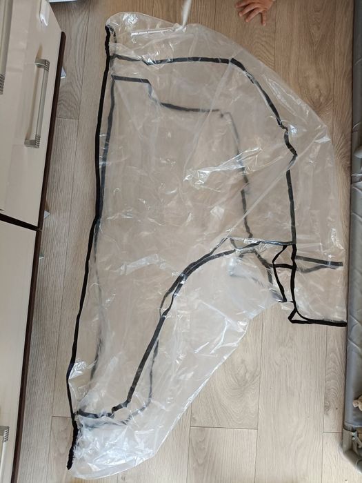 Folia przeciwdeszczowa na gondolę