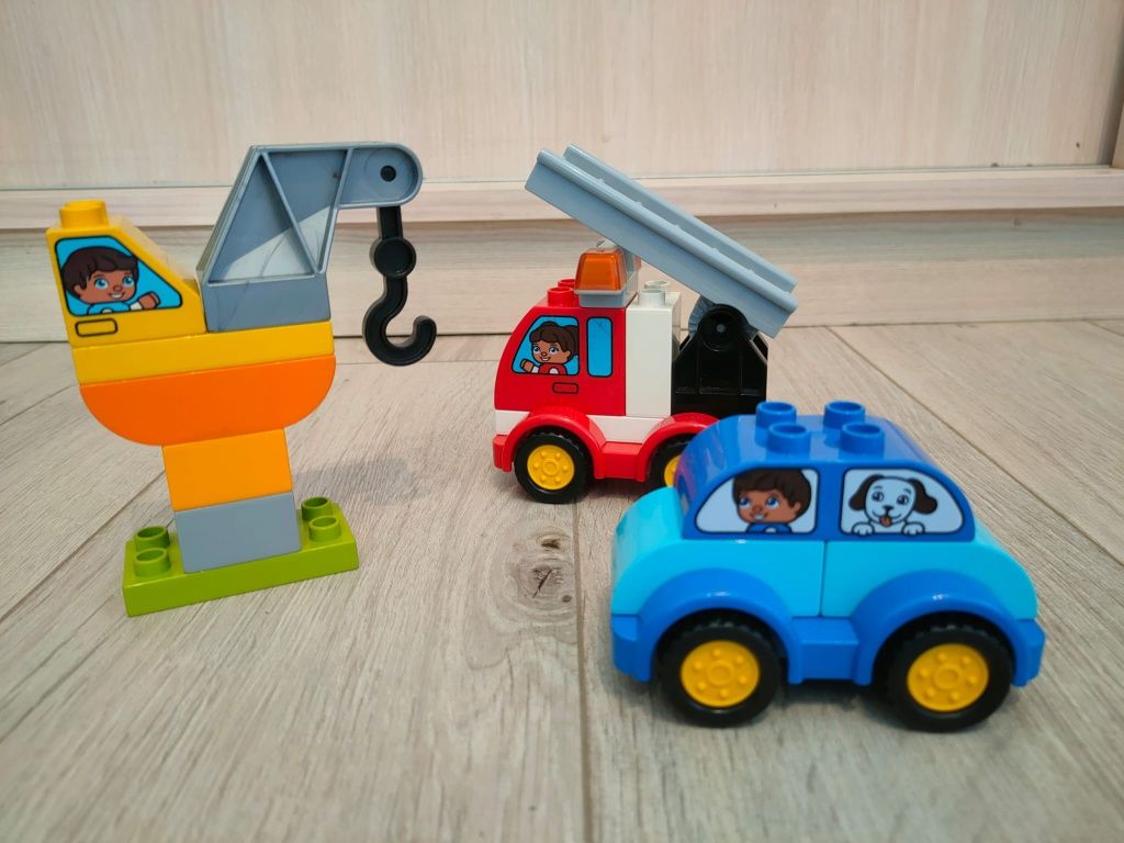 Lego duplo auta.