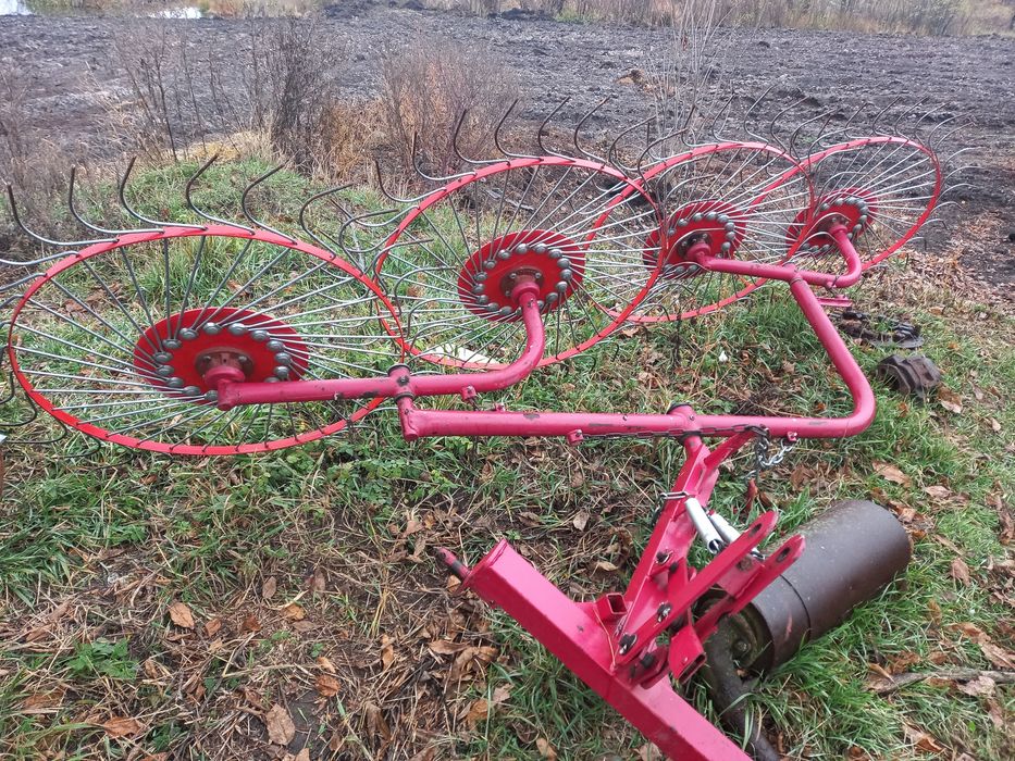 Продам трактор  Т25