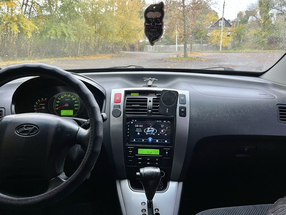 Hundai tucson 2008 рік автомат повний привіт