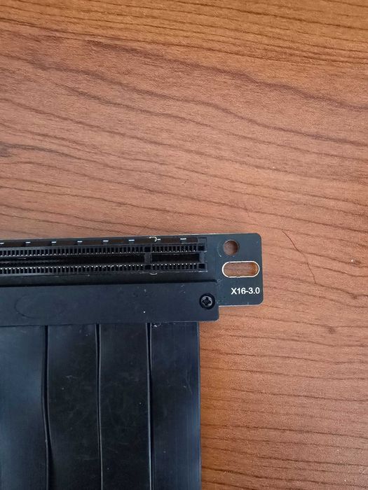 PCIE Riser 3.0 x16.