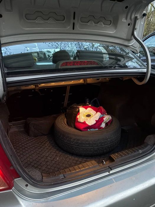 Шевроле авео t200 2005 1.5 газ/бенз