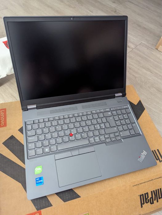 Workstation Lenovo Thinkpad P16 Gen 2 i7-14700HX 32/1TB RTX2000 8gb