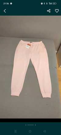Spodnie dresowe rozowe xxl
