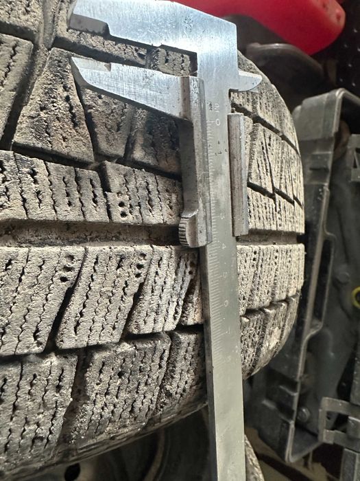 175 65 14 Bridgestone Blizzak Revo GZ