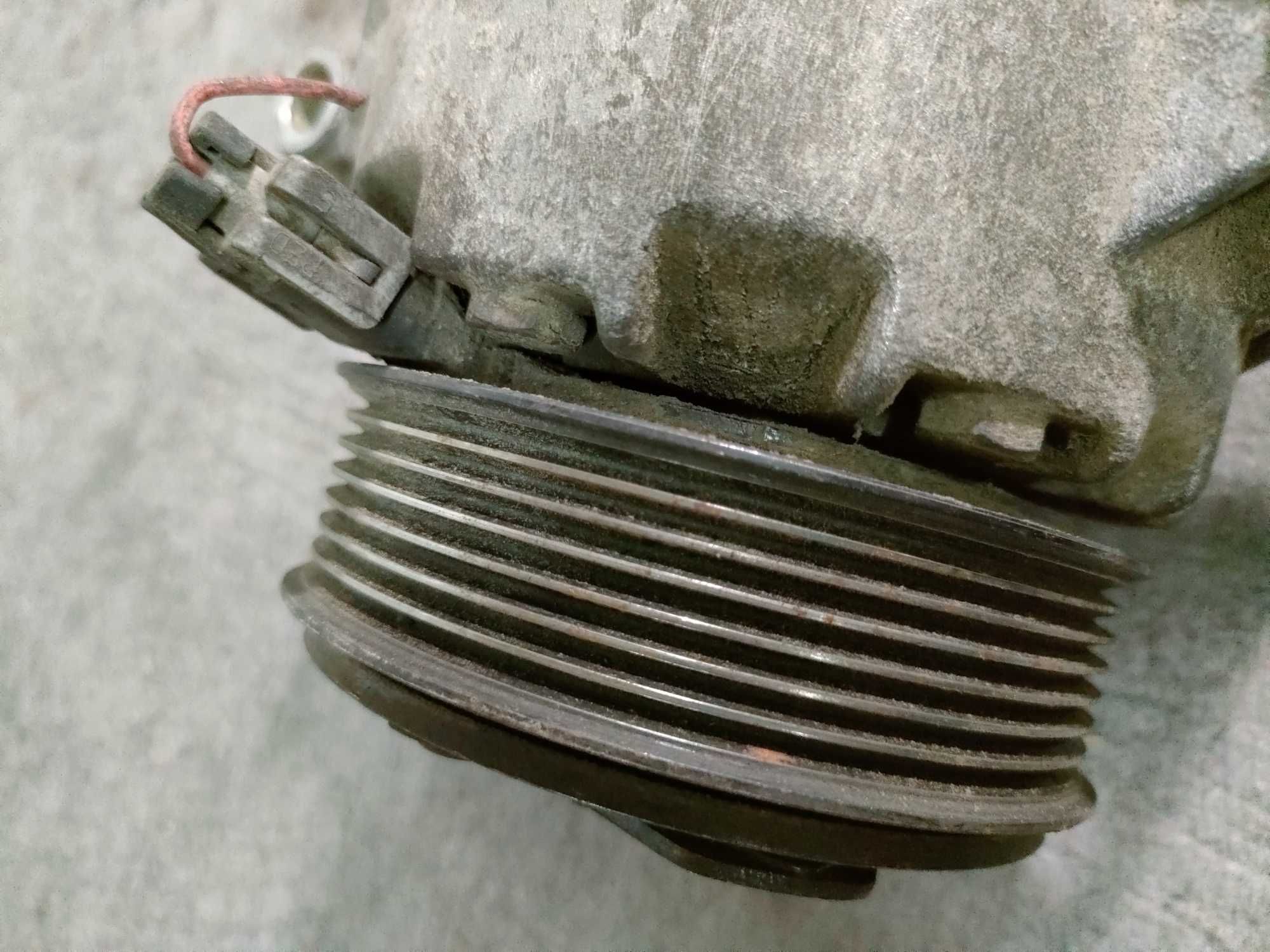Espace IV Laguna II 2,0Turbo sprężarka klimatyzacji