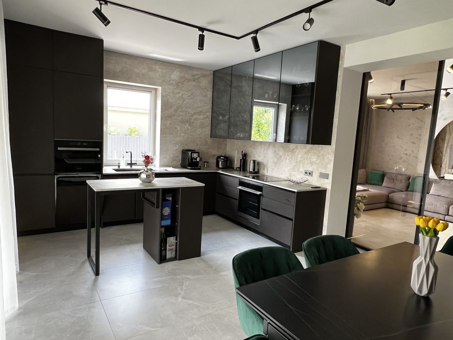 Продаж американки